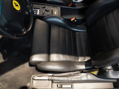 صورة 52 لـ 1996 Ferrari F355