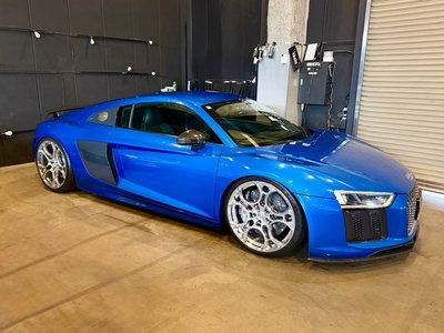 2017 AUDI R8 thumbnail 22