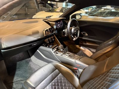 2017 AUDI R8 thumbnail 57