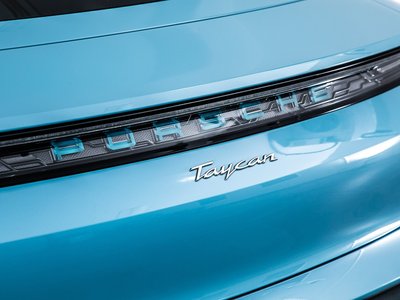 2021 Porsche TAYCAN thumbnail 34