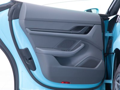 2021 Porsche TAYCAN thumbnail 73