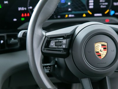 2021 Porsche TAYCAN thumbnail 54