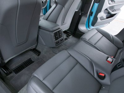 2021 Porsche TAYCAN thumbnail 50
