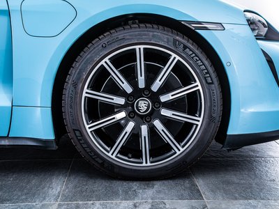 2021 Porsche TAYCAN thumbnail 37