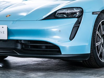 2021 Porsche TAYCAN thumbnail 24