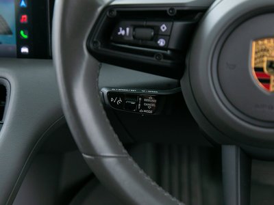 2021 Porsche TAYCAN thumbnail 66