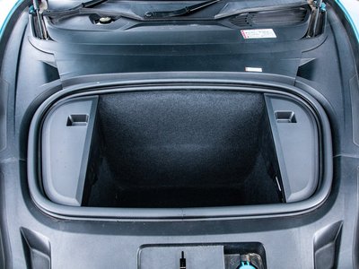 2021 Porsche TAYCAN thumbnail 74