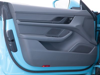 2021 Porsche TAYCAN thumbnail 72