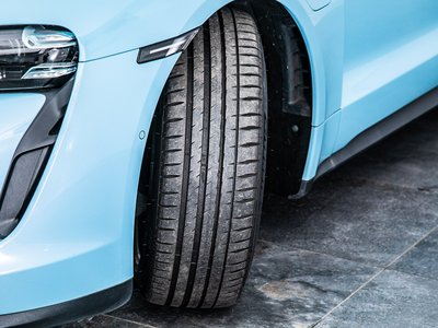 2021 Porsche TAYCAN thumbnail 39