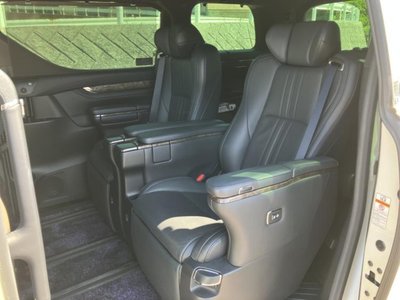 صورة 9 لـ 2020 Toyota ALPHARD