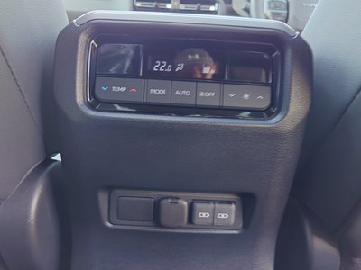 2025 Toyota LAND CRUISER 250 照片 24