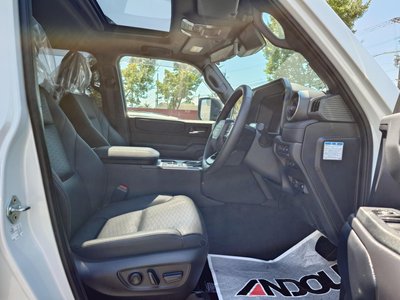 2025 Toyota LAND CRUISER 250 照片 11