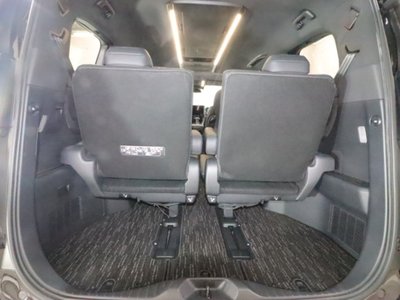 2023 Toyota ALPHARD — фото 19