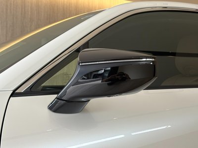 2024 Lexus LBX thumbnail 25