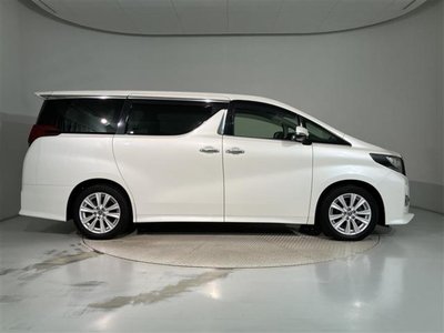 2026 Toyota ALPHARD — фото 3