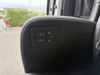2026 Toyota ALPHARD — фото 26