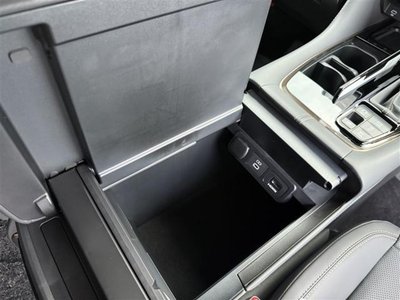 2026 Toyota ALPHARD — фото 17