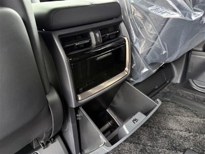 2026 Toyota ALPHARD — фото 22