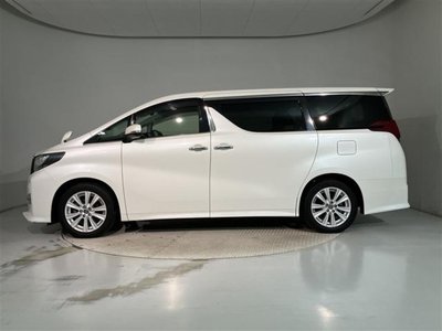 2026 Toyota ALPHARD — фото 2