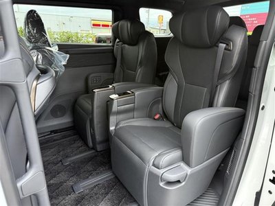 2026 Toyota ALPHARD — фото 21