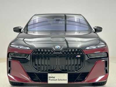2025 BMW I7 photo 3