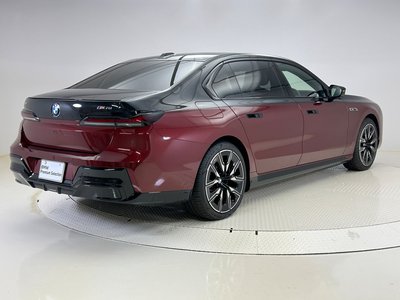 2025 BMW I7 photo 9