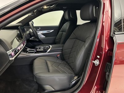 2025 BMW I7 photo 13