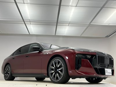 2025 BMW I7 thumbnail 19