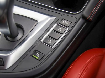 2017 BMW M3 SEDAN thumbnail 34