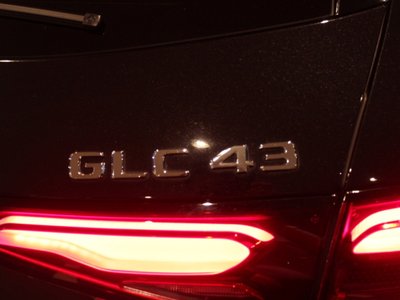 2025 Mercedes-BENZ GLC AMG thumbnail 31