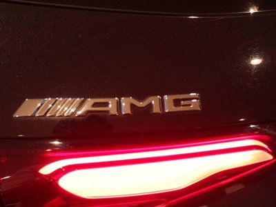 2025 Mercedes-BENZ GLC AMG thumbnail 32