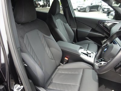 صورة 15 لـ 2025 BMW X3