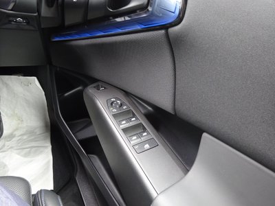 صورة 35 لـ 2025 BMW X3