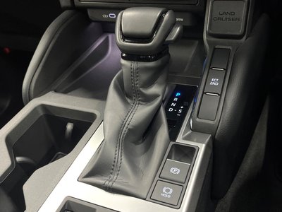 صورة 44 لـ 2024 Toyota LAND CRUISER 250