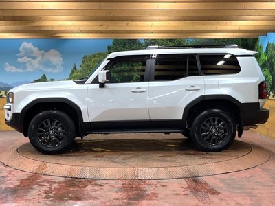صورة 70 لـ 2024 Toyota LAND CRUISER 250