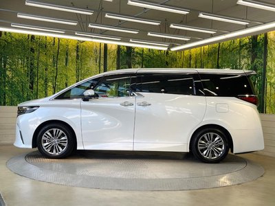 صورة 27 لـ 2023 Toyota ALPHARD