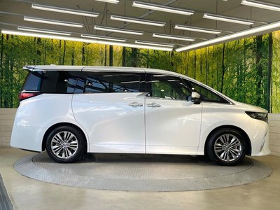 صورة 23 لـ 2023 Toyota ALPHARD