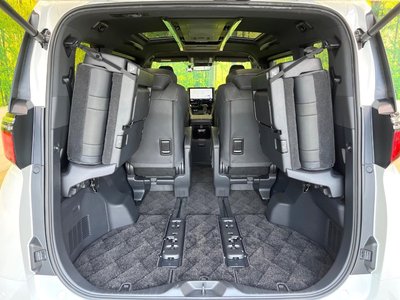 صورة 15 لـ 2023 Toyota ALPHARD