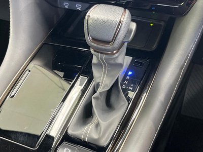 صورة 68 لـ 2023 Toyota ALPHARD