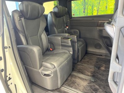 صورة 13 لـ 2023 Toyota ALPHARD
