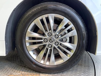 صورة 36 لـ 2023 Toyota ALPHARD