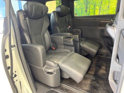 صورة 49 لـ 2023 Toyota ALPHARD