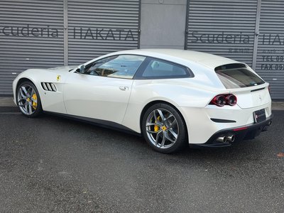 2018 Ferrari GTC4 LUSSO — фото 10