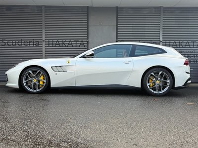 2018 Ferrari GTC4 LUSSO — фото 9
