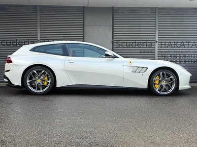 2018 Ferrari GTC4 LUSSO — фото 4