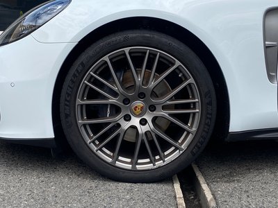 2022 Porsche PANAMERA thumbnail 52