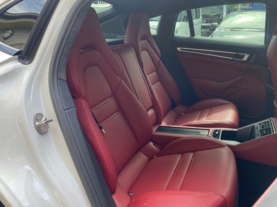 2022 Porsche PANAMERA thumbnail 18