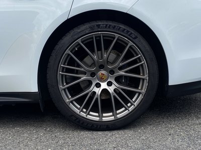 2022 Porsche PANAMERA thumbnail 53