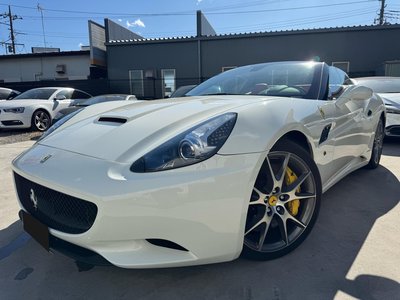 2011 Ferrari CALIFORNIA — фото 1
