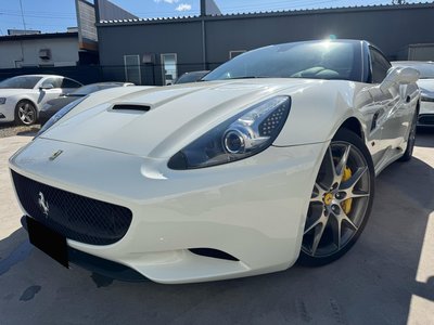 2011 Ferrari CALIFORNIA — фото 2